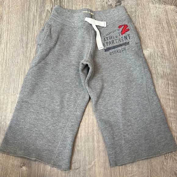 Oshkosh shorts lot - Picture 3 of 6